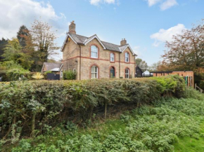 Ceiriog House